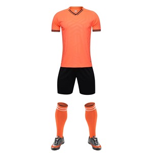 ชุดเสื้อฟุตบอลคอวีสีเหลืองสำหรับผู้ชายแบบกำหนดเอง กางเกงขาสั้นสีน้ำเงิน พิมพ์ลายแบบซับลิเมชั่น แห้งเร็ว ผลิตจากโพลีเอสเตอร์ ชุดยูนิฟอร์มทีม - Product Image 5
