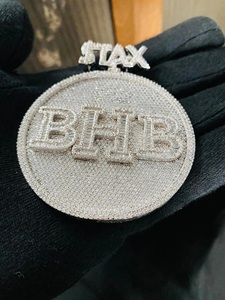 Collier personnalisé Hip Hop avec pendentif rond grand format serti de diamants Moissanite, lettre brillante, pour hommes et femmes - Product Image 2