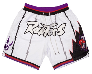 Shorts de basket-ball pour hommes personnalisés en sublimation, vente en gros, shorts en mesh blancs rétro avec graphique Raptors - Product Image 1