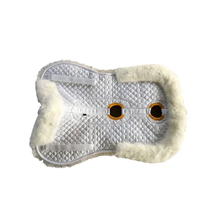Tapis de selle antidérapant en velours respirant et absorbant l'humidité pour chevaux, coussin ergonomique personnalisé en soie satinée douce - Product Image 6