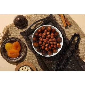 Plato de servir clásico con hojas doradas, con almendras, anacardos y pasas, hecho a mano, de metal, para mesa de Ramadán, para dátiles y frutos secos. - Product Image 6