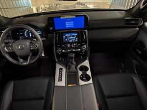 เล็กซัส LX600 F Sport 2026 7 ที่นั่ง รุ่น EU พวงมาลัยซ้าย รถ SUV ระดับพรีเมียมหรูหรา รุ่นส่งออก - Product Image 3