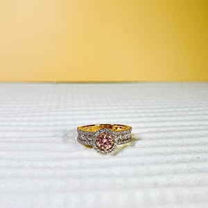 Bague de fiançailles pour femme en or rose 14 carats, diamant rose fantaisie taille ronde avec pierres latérales, certifiée IGI, diamant de laboratoire, romantique, idéale pour un cadeau - Product Image 2