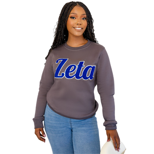 Sudadera Gris de Chenilla Zeta Phi Beta para Mujer, Sudadera Casual con Letras Griegas Bordadas de la Hermandad Zeta - Product Image 1