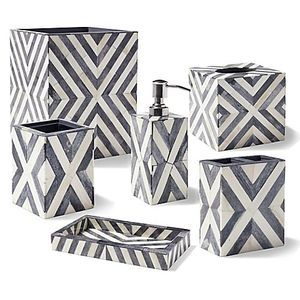 Juego de Accesorios de Baño de Cuatro Piezas de Primera Calidad, Ecológico y Sostenible, al Mejor Precio, Lujo - Product Image 1