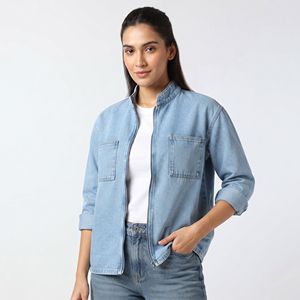 Chemise en jean boutonnée pour femme, manches longues, écologique, respirante, streetwear, tenue décontractée d'été avec poche poitrine - Product Image 1