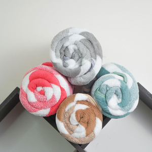 Custom Color <b>Microfiber</b> Sports <b>Towel</b> Quick Dry Silk Screen Printed Custom requirements Absorbent Neck Gym Cooling Sports <b>Towel</b> - Product Image 5