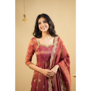 Conjunto de Vestido Anarkali y Pantalón para Mujer con Dupatta para Fiestas - Product Image 4