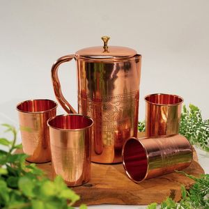 Ensemble de pichets en cuivre avec 4 tasses, design indien traditionnel, grande capacité, vaisselle pour la maison avec des bienfaits pour la santé - Product Image 1