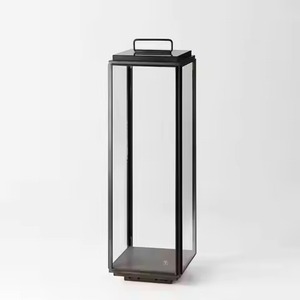 โคมไฟโลหะทาสีแดงพร้อมที่ใส่เทียนรูปดาวสำหรับตกแต่งบ้าน - Product Image 6