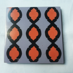 Dessous de verre minimalistes en résine avec effet marbré Ensemble de sous-verres modernes et élégants Décoration de table et accessoires Tapis et coussin - Product Image 2
