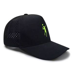 Gorra para hombre Strong Build Outdoor – Equipo de aventura duradero y resistente - Product Image 1