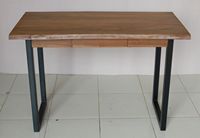 Bureau d'écriture moderne avec plateau en teck massif à bord naturel, 1 tiroir et pieds en métal pour appartement, salon et hôtel