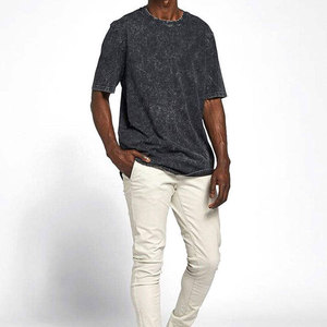 T-shirt en coton gris foncé surdimensionné pour homme, couleur unie, délavé, décontracté, à manches courtes, respirant, tricoté, style uni teint pour l'été - Product Image 6