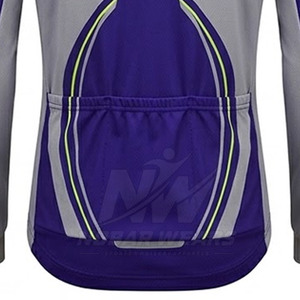 Lightweight <b>Cycling</b> <b>Jacket</b> With Full Zip Closure Wind Resistant Fabric Breathable Side Panels <b>Reflective</b> Details And Active Fit - Product Image 5