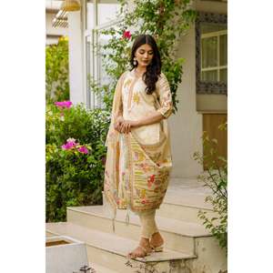 Ensemble en viscose et soie d'Assam brodé et perlé pour femmes - Product Image 6