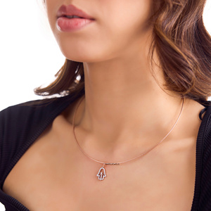 Colgante de compromiso de lujo con diamante cultivado en laboratorio en forma de mano de Hamsa, chapado en rodio para mujer, disponible en oro de 10K, 14K, 18K y plata 925, 935. - Product Image 2
