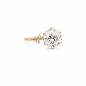 Bague de fiançailles en diamant de laboratoire taillé, avec pierres latérales en grappe, en or blanc 18 carats plaqué rhodium, certifiée IGI, pour femme - Product Image 2