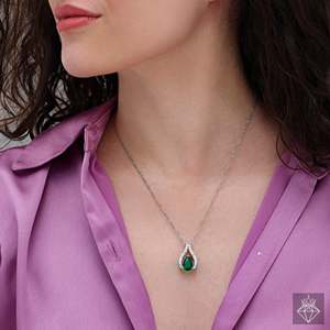 Collier en cristal émeraude anti-ternissement PRAO Bijoux en cristal élégants et durables - Product Image 5