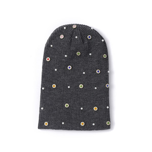 Bonnet en tricot avec décoration de fleurs en strass, points et perles, bonnet d'hiver mignon et chaud - Product Image 5