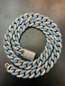 สร้อยคอแบบ Cuban Link สองสี ขนาด 18 นิ้ว แบบ Miami พร้อมเพชรเจียระไนทรง Brilliant Cut ขนาด 20 มม. สีเงิน สำหรับทั้งชายและหญิง สไตล์ฮิปฮอป ของขวัญ IGI - Product Image 4