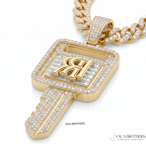 Pendentif personnalisé en moissanite, pendentif clé en moissanite avec pierres taille baguette, charme hip-hop de luxe pour homme, à porter au quotidien - Product Image 3