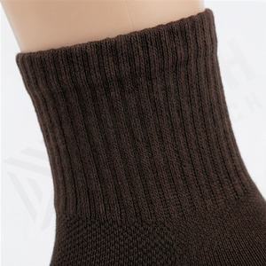 Chaussettes de sport pour la course à pied, semelle amortie, évacuation de l'humidité, coupe basse, respirantes, athlétiques, pour la salle de sport, entraînement, performance, couleur personnalisée - Product Image 4