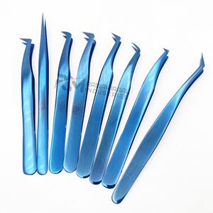 Pince à épiler pour extensions de cils RMI Super Qualité, couleur bleu plasma, 8 pièces, prise plate - Product Image 3