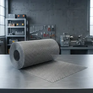 Malla Metálica Perforada Galvanizada de Alta Resistencia con Orificios en Forma de Diamante, Rollo de Malla de Seguridad Industrial para Cercas y Divisiones - Product Image 1