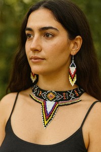 Collier ras du cou et boucles d'oreilles artisanales perlées de style tribal – Bijoux bohèmes pour mariage, anniversaire – Meilleure vente élégante - Product Image 2