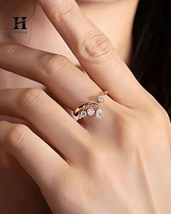Anillo de Diamantes Colgantes con Múltiples Piedras de Moda, Oro de 10K, 14K, 18K, Elegante Anillo de Boda con Diamantes Redondos en Forma de Pera Colgantes en la Parte Delantera - Product Image 1