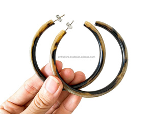 Ensemble de boucles d'oreilles en corne de buffle rondes et carrées faites à la main, boucles d'oreilles pendantes uniques classiques par pierres précieuses - Product Image 6