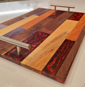 ถาดเสิร์ฟไม้มะม่วงคุณภาพสูง พร้อมด้ามจับโลหะเคลือบอีพ็อกซี่ ปรับแต่งได้ เหมาะสำหรับร้านอาหาร โรงแรม จากประเทศอินเดีย - Product Image 2