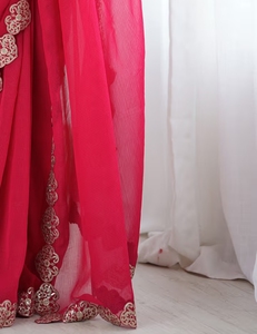 Sari Tradicional de Chifón Rosa para Mujer KV con Adornos y Blusa sin Costuras Reversible Antiarrugas para Fiestas y Eventos - Product Image 6