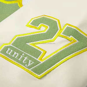 Veste universitaire slim fit pour homme de haute qualité, design élégant et tendance, vestes universitaires de basket-ball avec technique de broderie - Product Image 2