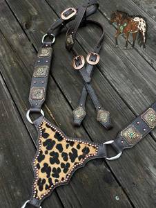 Ensemble de sellerie en cuir occidental avec logo personnalisé, nouveau design 2026, comprenant selle, bride, harnais, têtière et collier de poitrine - Product Image 1