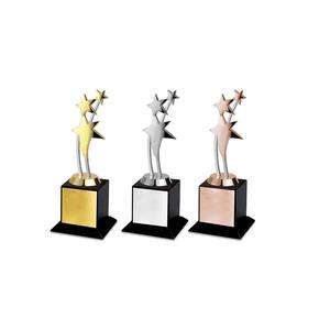 ถ้วยรางวัลโลหะ 3 ดาว คุณภาพเยี่ยม ดีไซน์ทันสมัย ผลิตด้วยมือ สำหรับมอบรางวัลความเป็นเลิศทางธุรกิจหรือรางวัลความเป็นผู้นำ มีจำหน่ายแล้ว - Product Image 4