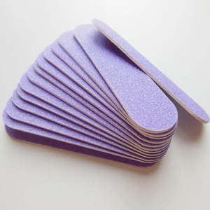 Lime à ongles émeri jetable violette durable double face grain 100, bâton de ponçage pour soins des pieds - Product Image 1