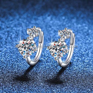 Pendientes de Aro con Diamantes de Moissanita de Alta Calidad, Joyería de Lujo para Mujer - Product Image 1
