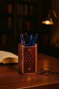 Porte-stylo en bois fait main, organisateur de bureau rectangulaire sculpté, type minimaliste sur pied, à un seul niveau, multifonctionnel pour le bureau - Product Image 6
