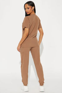 Nueva Llegada: Uniformes Médicos Ligeros de Color Sólido para Mujer con Logotipo Personalizado y Servicio OEM para Trabajadores de la Salud - Product Image 3