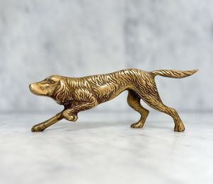 Figurine décorative en laiton en forme de chien pour table de bureau, étagère de maison et décoration intérieure moderne - Product Image 2