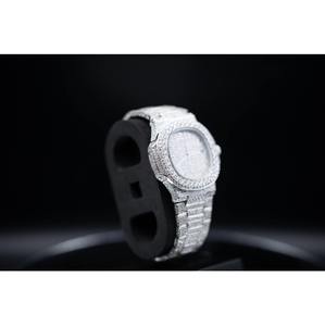 Reloj de Pulsera Moderno de Lujo con Diamantes Moissanite para Hombre, con Esfera Morada Intensa y Estilo Hip Hop - Product Image 3