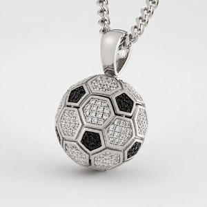 Pendentif ballon de football en alliage plaqué argent avec micro-incrustation de strass et cristaux, breloque thématique, bijoux unisexe style hip-hop - Product Image 3