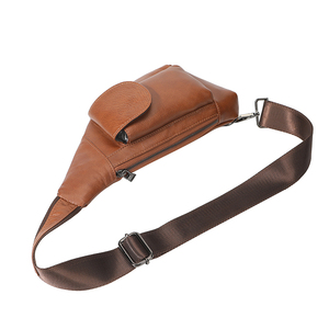 Sac de poitrine minimaliste pour homme en cuir synthétique microfibre avec fermeture éclair antivol, sac bandoulière pour usage quotidien - Product Image 5
