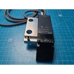 หัวเซนเซอร์ลำแสงเลเซอร์ LA-511P แบบ SUNX ใช้เป็นชิ้นส่วนอุปกรณ์เซมิคอนดักเตอร์รุ่นเก่า - Product Image 2