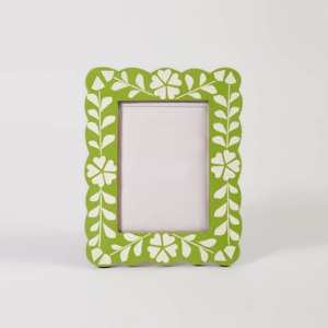 Marco de Fotos de Resina Epoxi Personalizado de Alta Demanda con Diseño Artístico Único, Decoración de Pared Personalizada para el Hogar en Venta - Product Image 2