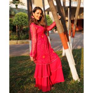 Ensemble Kurta décontracté en chiffon pur rose Blossom avec imprimé Bandhej dessiné à la main - Taille XS - Product Image 4