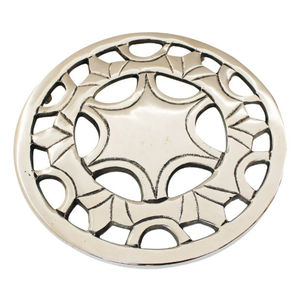 Oferta Especial: Salvamanteles Redondo de Metal con Diseño Moderno, Acabado Plateado, Resistente al Calor, Accesorio de Cocina y Decoración del Hogar, Soporte para Ollas, Precio Bajo - Product Image 1