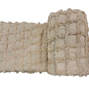 Tela de Algodón Blanco Bordado de la Mejor Calidad, Ligera y Transpirable para Confección de Vestidos para Mujeres y Niñas - Product Image 1